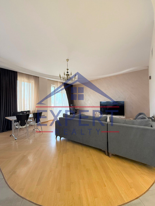 ԿԵՆՏՐՈՆ, ՊԱՐՈՆՅԱՆ ՓՈՂՈՑ, 4 ՍԵՆՅԱԿ