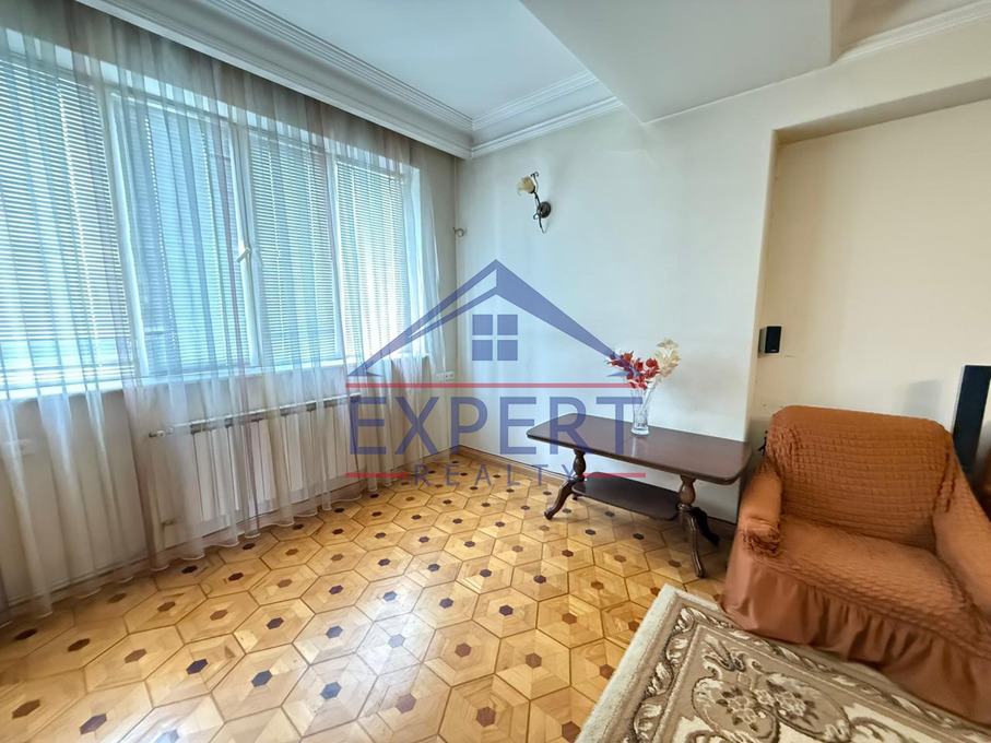 ԱՐԱԲԿԻՐ, ԱԶԱՏՈՒԹՅԱՆ ՊՈՂՈՏԱ, 3 ՍԵՆՅԱԿ