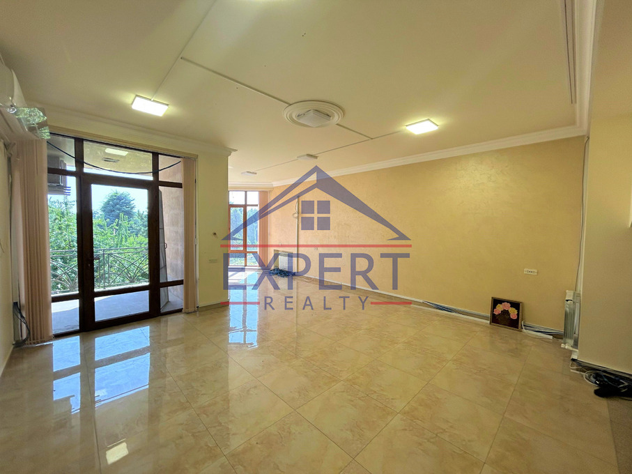 ՔԱՆԱՔԵՌ-ԶԵՅԹՈՒՆ, ԲԱԲԱՅԱՆ ՓՈՂՈՑ, 7 ՍԵՆՅԱԿ