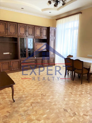 ԿԵՆՏՐՈՆ, ԶԱՔՅԱՆ ՓՈՂՈՑ, 3 ՍԵՆՅԱԿ