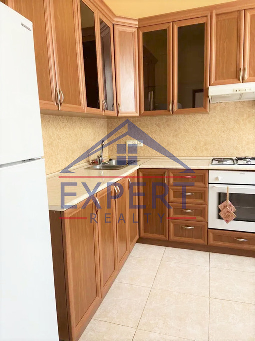 ԿԵՆՏՐՈՆ, ԶԱՔՅԱՆ ՓՈՂՈՑ, 3 ՍԵՆՅԱԿ