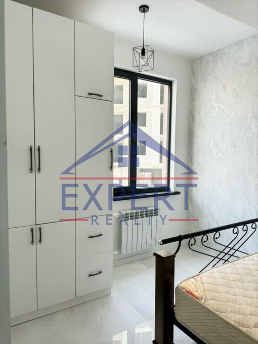 ԱՐԱԲԿԻՐ, ԱԴՈՆՑԻ ՓՈՂՈՑ, 3 ՍԵՆՅԱԿ