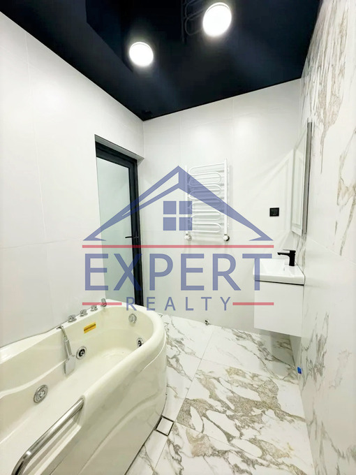 ԱՐԱԲԿԻՐ, ԱԴՈՆՑԻ ՓՈՂՈՑ, 3 ՍԵՆՅԱԿ