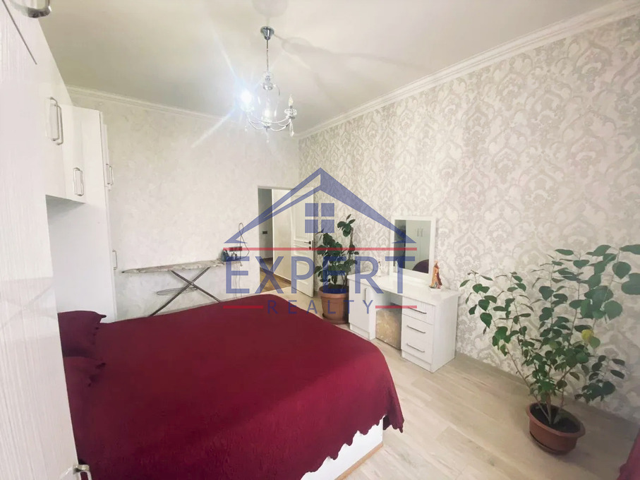 ԱՋԱՓՆՅԱԿ, ՍԻԼԻԿՅԱՆ 9 ՓՈՂՈՑ, 5 ՍԵՆՅԱԿ