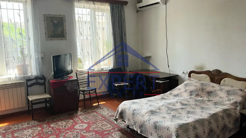 ՄԱԼԱԹԻԱ ՍԵԲԱՍՏԻԱ, ՈՍԿԱՆՅԱՆ ՓՈՂՈՑ, 3 ՍԵՆՅԱԿ