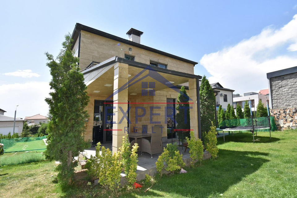 ՎԱՀԱԳՆԻ ԹԱՂԱՄԱՍ, 3 ՀԱՐԿ, 5 ՍԵՆՅԱԿ
