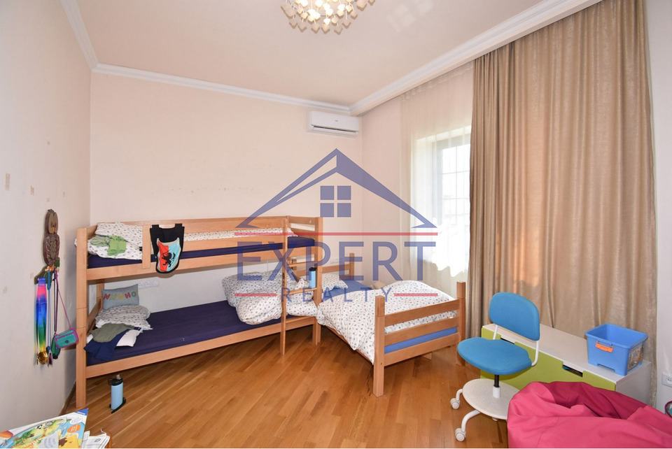 ՎԱՀԱԳՆԻ ԹԱՂԱՄԱՍ, 3 ՀԱՐԿ, 5 ՍԵՆՅԱԿ