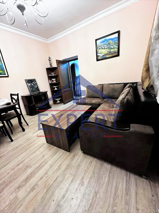 ՇԵՆԳԱՎԻԹ, ԲԱԳՐԱՏՈՒՆՅԱՆՑ ՓՈՂՈՑ, 2 ՍԵՆՅԱԿ