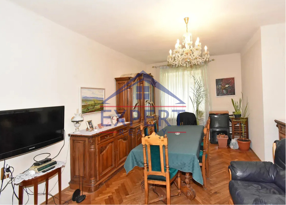 ԿԵՆՏՐՈՆ, ՄՈՍԿՈՎՅԱՆ, 3 ՍԵՆՅԱԿ