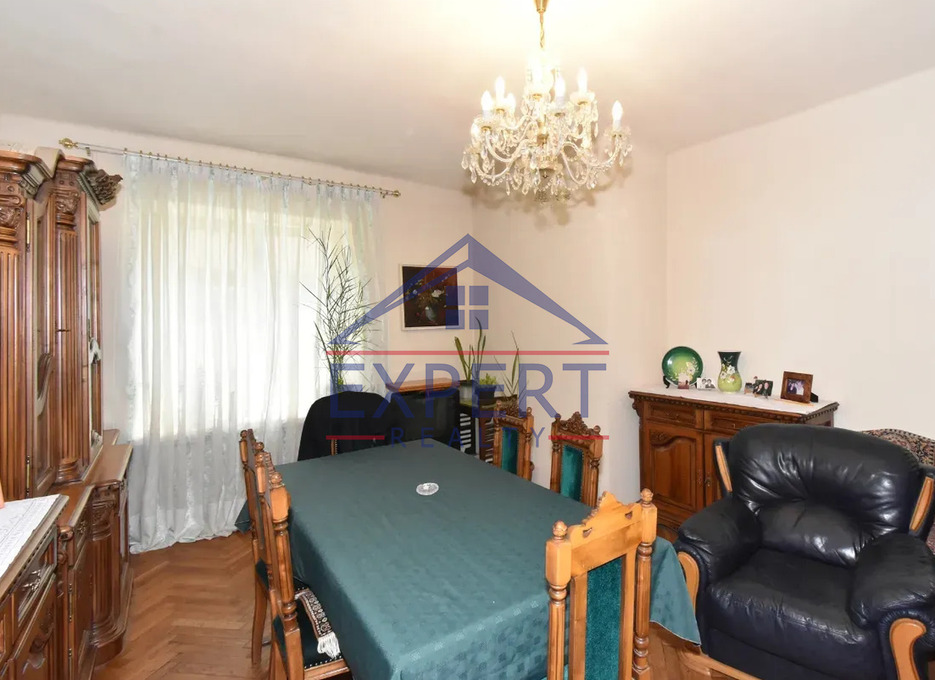 ԿԵՆՏՐՈՆ, ՄՈՍԿՈՎՅԱՆ, 3 ՍԵՆՅԱԿ