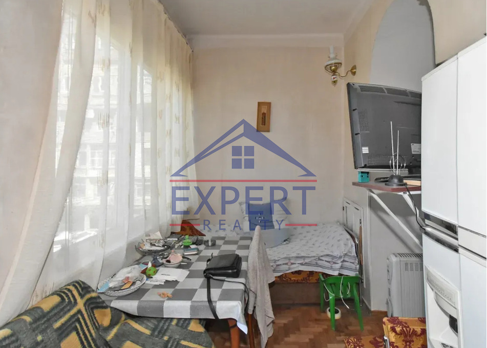 ԿԵՆՏՐՈՆ, ՄՈՍԿՈՎՅԱՆ, 3 ՍԵՆՅԱԿ