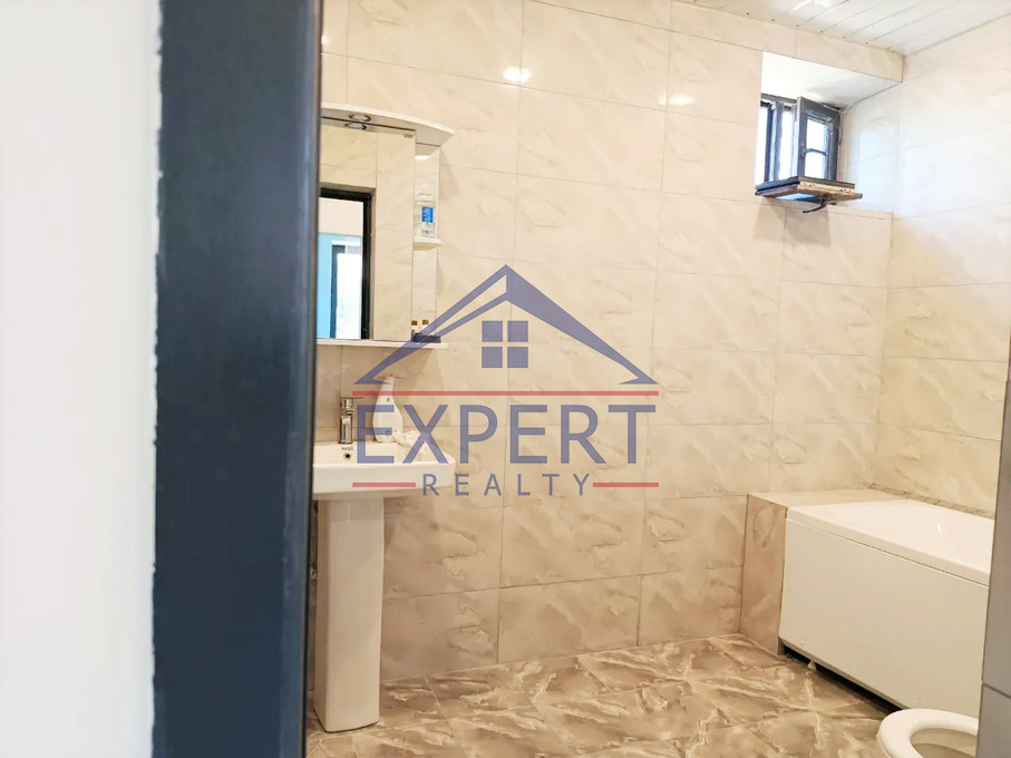 ԱՋԱՓՆՅԱԿ, ԼՈՒԿԱՇԻՆԻ ՓՈՂՈՑ, 6 ՍԵՆՅԱԿ