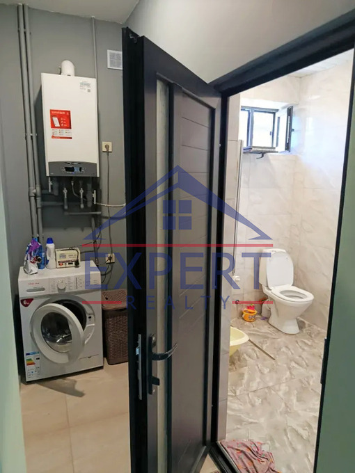 ԱՋԱՓՆՅԱԿ, ԼՈՒԿԱՇԻՆԻ ՓՈՂՈՑ, 6 ՍԵՆՅԱԿ