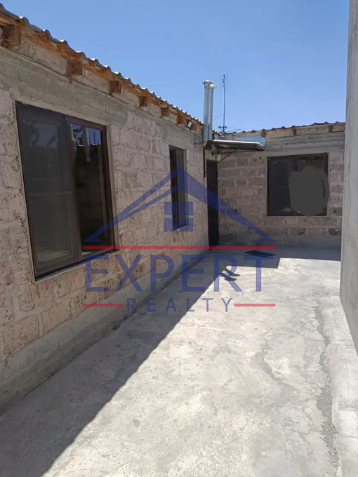 ԱՋԱՓՆՅԱԿ, ԼՈՒԿԱՇԻՆԻ ՓՈՂՈՑ, 6 ՍԵՆՅԱԿ