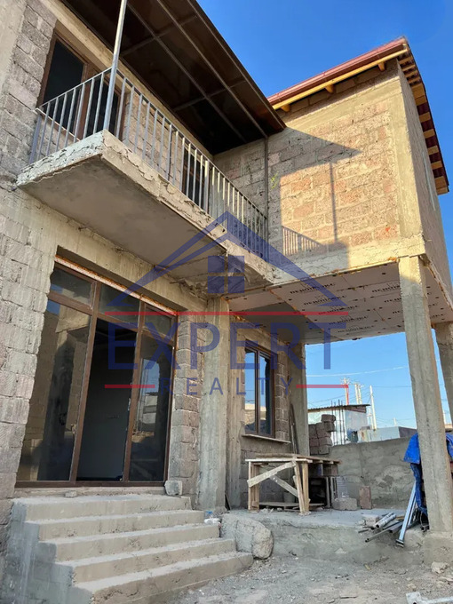 ԱՋԱՓՆՅԱԿ, ԼՈՒԿԱՇԻՆԻ ՓՈՂՈՑ, 5 ՍԵՆՅԱԿ