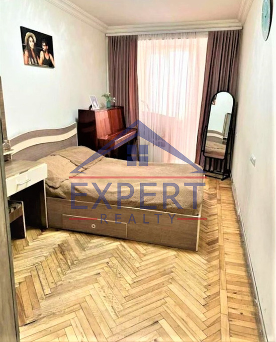 ՆՈՐ ՆՈՐՔ, ՄՈԼԴՈՎԱԿԱՆ ՓՈՂՈՑ, 3 ՍԵՆՅԱԿ