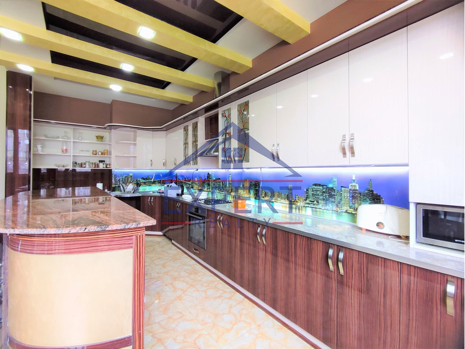 ԿԵՆՏՐՈՆ, ԶԱՔՅԱՆ ՓՈՂՈՑ, 5 ՍԵՆՅԱԿ