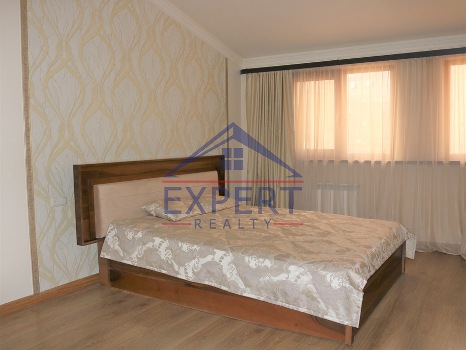 ԿԵՆՏՐՈՆ, ԶԱՔՅԱՆ ՓՈՂՈՑ, 5 ՍԵՆՅԱԿ