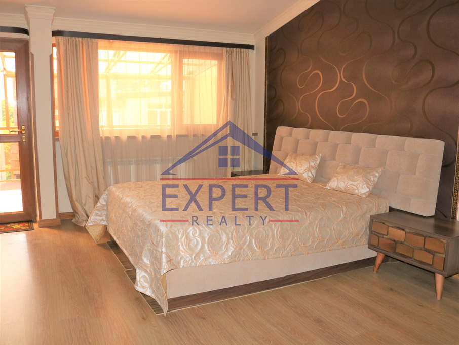 ԿԵՆՏՐՈՆ, ԶԱՔՅԱՆ ՓՈՂՈՑ, 5 ՍԵՆՅԱԿ