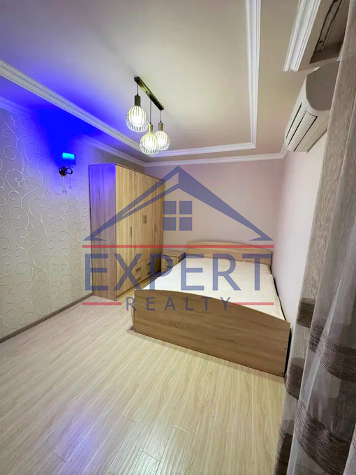 ԱՐԱԲԿԻՐ, ԳՐԻԲՈՅԵԴՈՎԻ ՓՈՂՈՑ, 3 ՍԵՆՅԱԿ