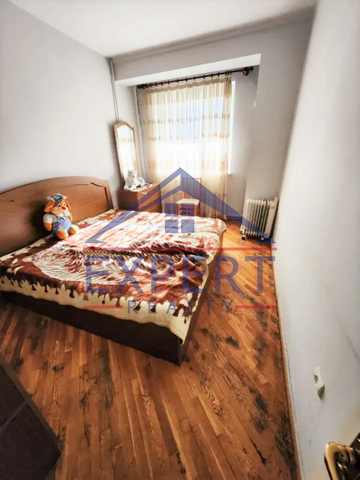 ԱՐԱԲԿԻՐ, ՕՐԲԵԼԻ ԵՂԲԱՅՐՆԵՐԻ ՓՈՂՈՑ, 3 ՍԵՆՅԱԿ