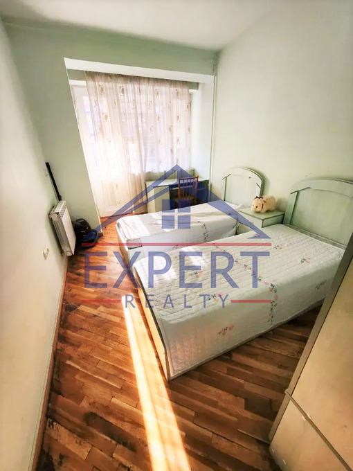 ԱՐԱԲԿԻՐ, ՕՐԲԵԼԻ ԵՂԲԱՅՐՆԵՐԻ ՓՈՂՈՑ, 3 ՍԵՆՅԱԿ