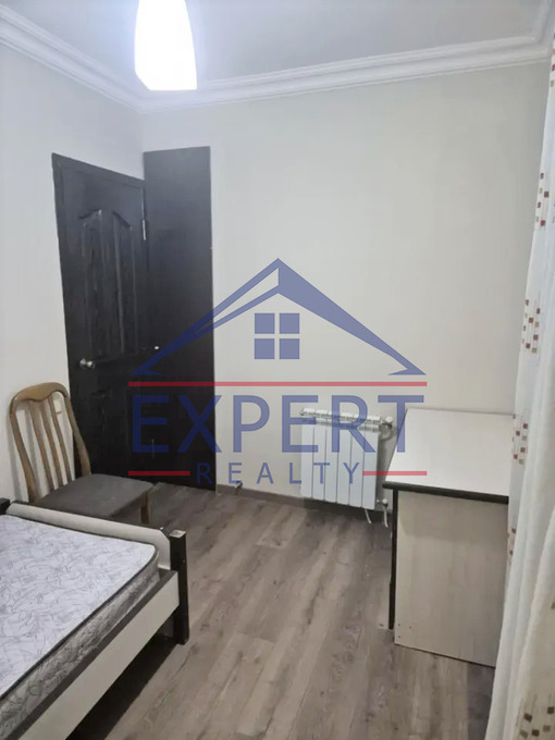 ԱՐԱԲԿԻՐ, ԳՅՈՒԼԲԵՆԿՅԱՆ ՓՈՂՈՑ, 3 ՍԵՆՅԱԿ