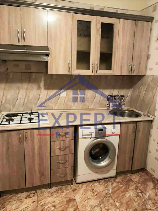 ԱՐԱԲԿԻՐ, ԿՈՄԻՏԱՍԻ ՊՈՂՈՏԱ, 3 ՍԵՆՅԱԿ