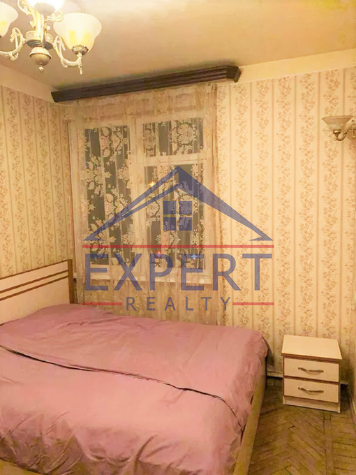 ԱՐԱԲԿԻՐ, ԿՈՄԻՏԱՍԻ ՊՈՂՈՏԱ, 3 ՍԵՆՅԱԿ