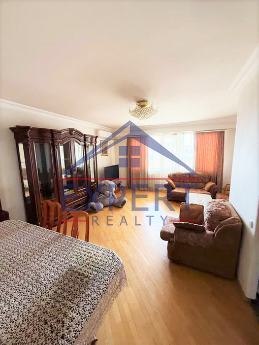 ԱՐԱԲԿԻՐ, ԱՎԵՏ ԱՎԵՏԻՍՅԱՆ ՓՈՂՈՑ, 3 ՍԵՆՅԱԿ