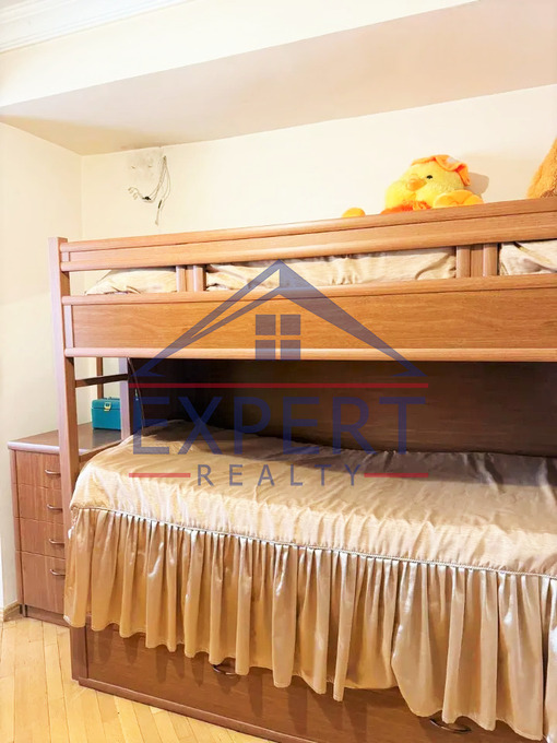 ԱՐԱԲԿԻՐ, ԱՎԵՏ ԱՎԵՏԻՍՅԱՆ ՓՈՂՈՑ, 3 ՍԵՆՅԱԿ