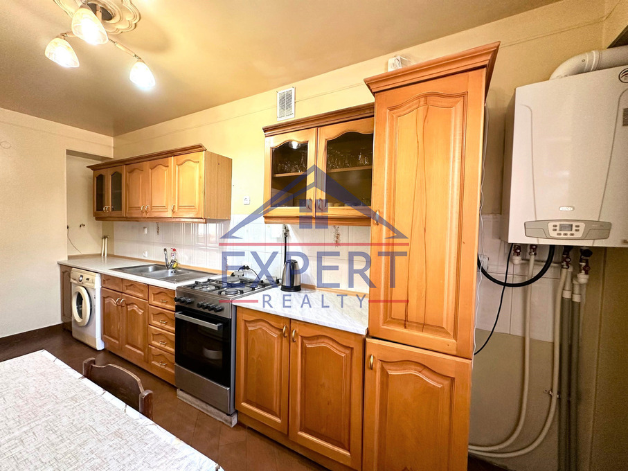 ԱՐԱԲԿԻՐ, ԿՈՄԻՏԱՍԻ ՊՈՂՈՏԱ, 4 ՍԵՆՅԱԿ