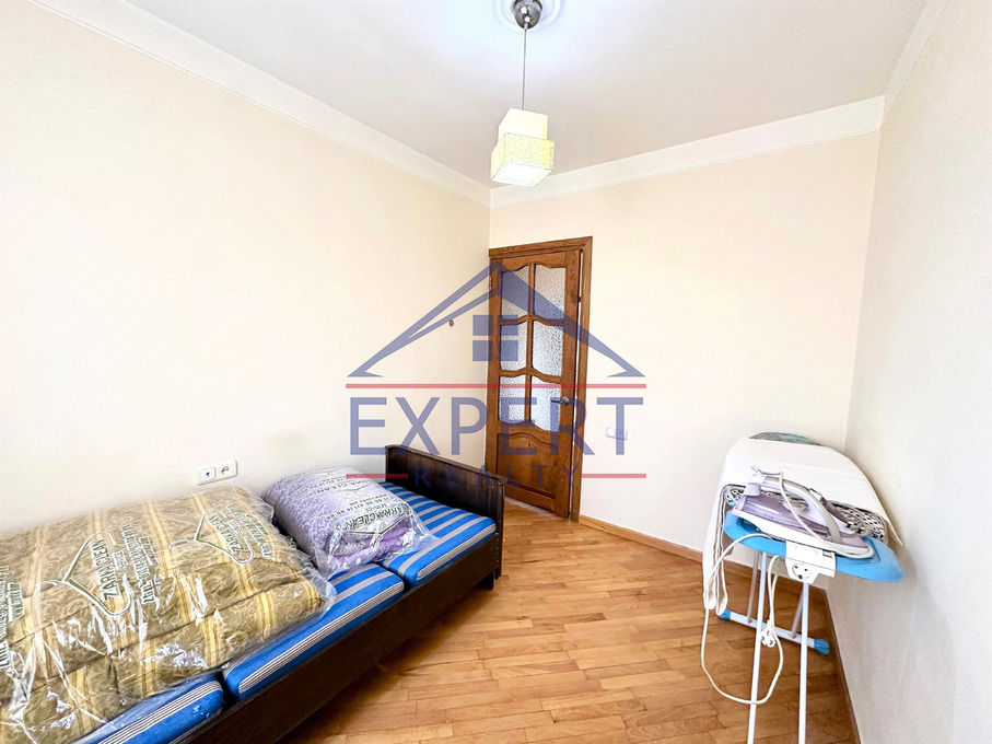 ԱՐԱԲԿԻՐ, ԿՈՄԻՏԱՍԻ ՊՈՂՈՏԱ, 4 ՍԵՆՅԱԿ