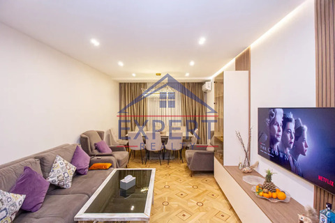 ԱՐԱԲԿԻՐ, ՎԻԿՏՈՐ ՀԱՄԲԱՐՁՈՒՄՅԱՆ, 3 ՍԵՆՅԱԿ