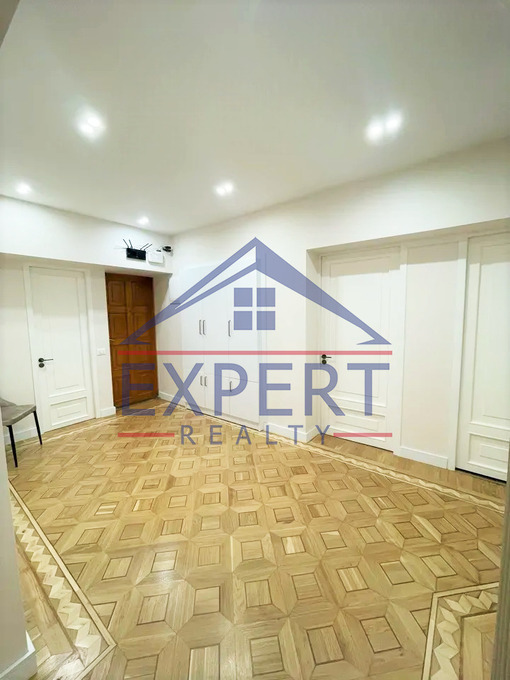 ԱՐԱԲԿԻՐ, ՎԻԿՏՈՐ ՀԱՄԲԱՐՁՈՒՄՅԱՆ, 3 ՍԵՆՅԱԿ