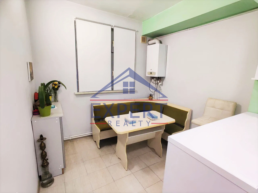 ԿԵՆՏՐՈՆ, ԲՐՅՈՒՍՈՎԻ ՓՈՂՈՑ, 4 ՍԵՆՅԱԿ