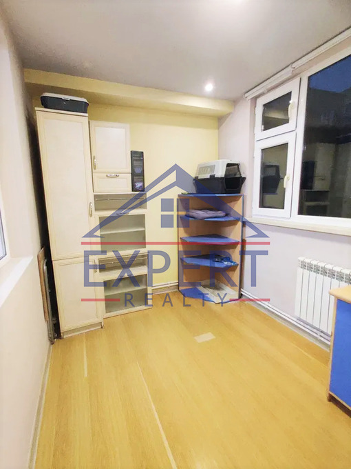 ԿԵՆՏՐՈՆ, ԲՐՅՈՒՍՈՎԻ ՓՈՂՈՑ, 4 ՍԵՆՅԱԿ