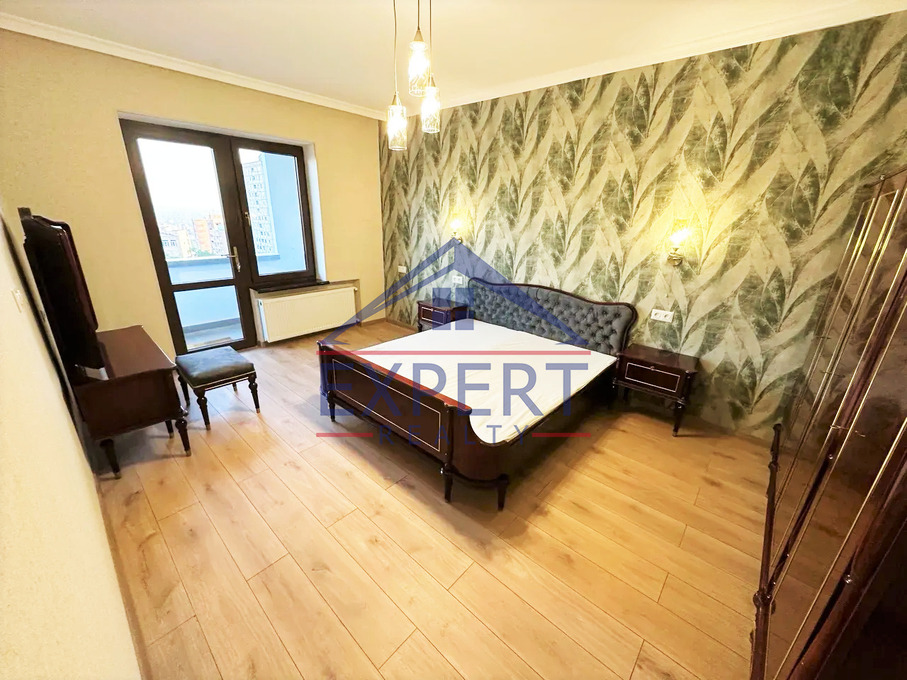 ԱՐԱԲԿԻՐ, ԱՂԲՅՈՒՐ ՍԵՐՈԲԻ ՓՈՂՈՑ, 3 ՍԵՆՅԱԿ