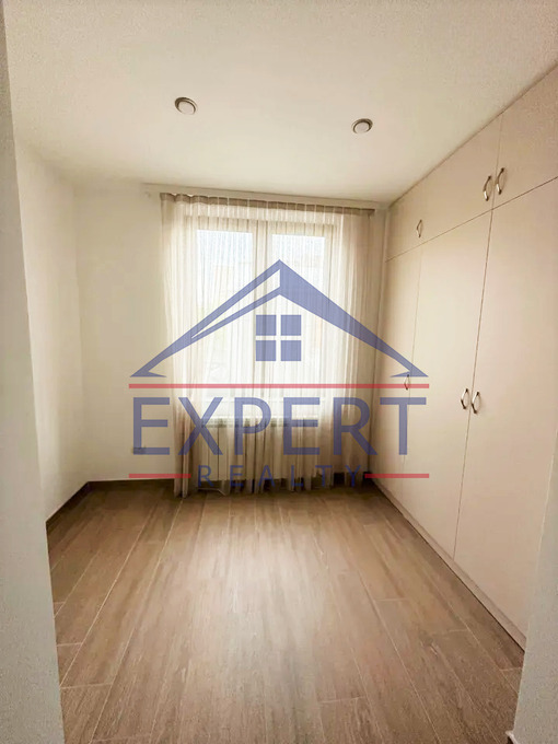 ԱՐԱԲԿԻՐ, ԱՐԱՄ ԽԱՉԱՏՐՅԱՆ ՓՈՂՈՑ, 3 ՍԵՆՅԱԿ