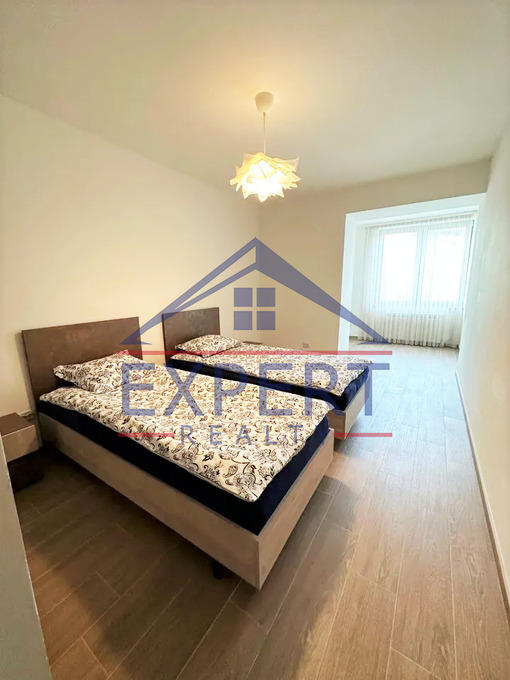 ԱՐԱԲԿԻՐ, ԱՐԱՄ ԽԱՉԱՏՐՅԱՆ ՓՈՂՈՑ, 3 ՍԵՆՅԱԿ