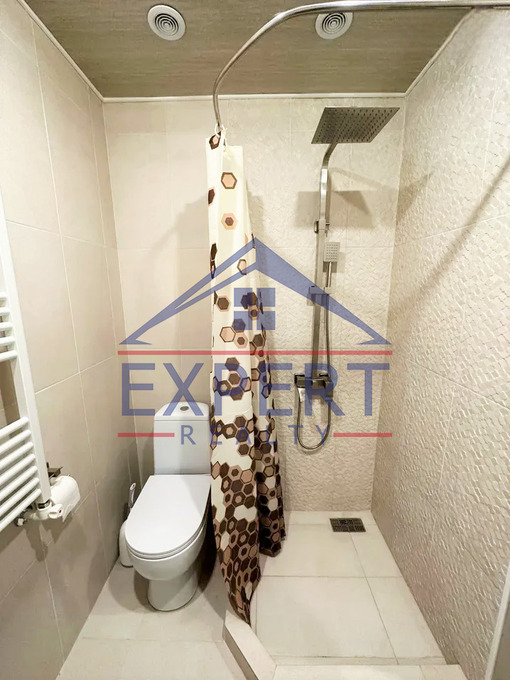 ԱՐԱԲԿԻՐ, ԱՐԱՄ ԽԱՉԱՏՐՅԱՆ ՓՈՂՈՑ, 3 ՍԵՆՅԱԿ