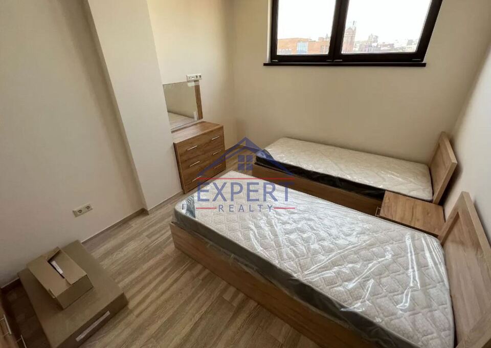 ԿԵՆՏՐՈՆ, ԳՐԻԳՈՐ ԼՈՒՍԱՎՈՐԻՉ ՓՈՂՈՑ, 3 ՍԵՆՅԱԿ