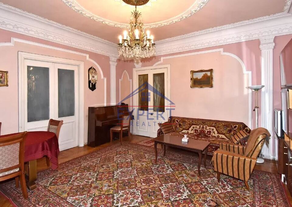 ԱՐԱԲԿԻՐ, ԿՈՄԻՏԱՍԻ ՊՈՂՈՏԱ, 3 ՍԵՆՅԱԿ