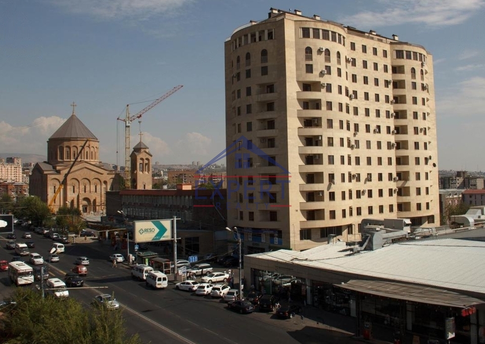 ԱՐԱԲԿԻՐ, ԿՈՄԻՏԱՍԻ ՊՈՂՈՏԱ, 3 ՍԵՆՅԱԿ