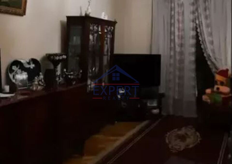 ԱՐԱԲԿԻՐ, ԿՈՄԻՏԱՍԻ ՊՈՂՈՏԱ, 3 ՍԵՆՅԱԿ