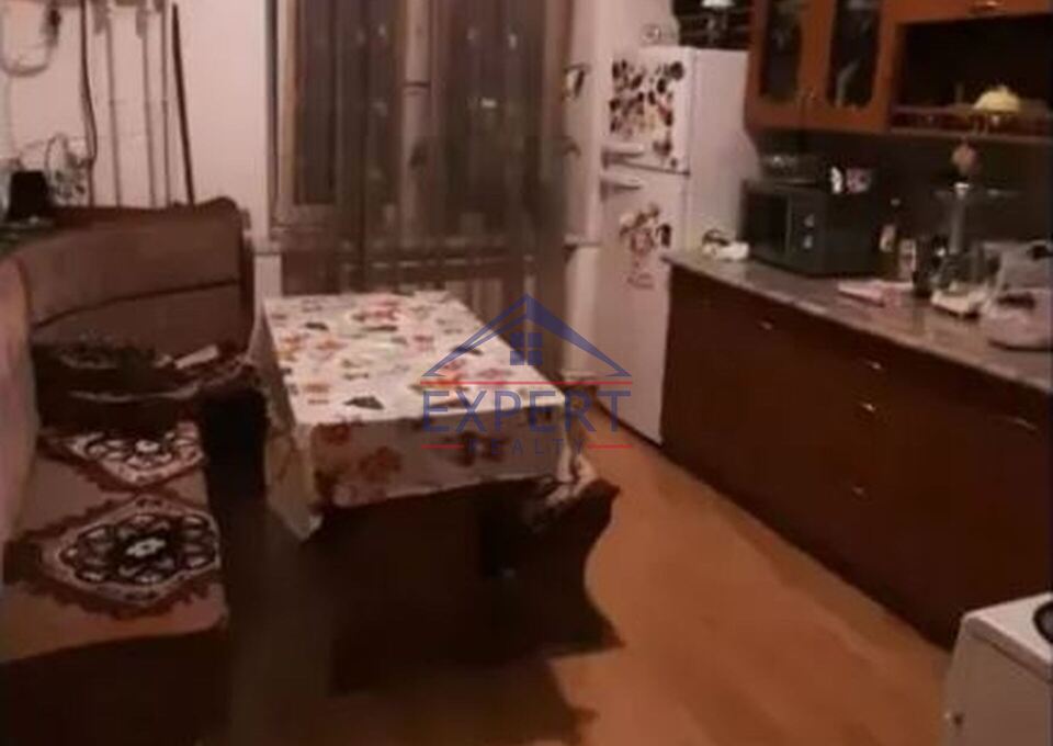 ԱՐԱԲԿԻՐ, ԿՈՄԻՏԱՍԻ ՊՈՂՈՏԱ, 3 ՍԵՆՅԱԿ