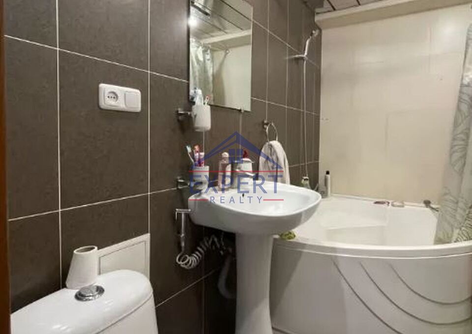 ԿԵՆՏՐՈՆ, ՏԻԳՐԱՆ ՄԵԾ ՊՈՂՈՏԱ, 2 ՍԵՆՅԱԿ