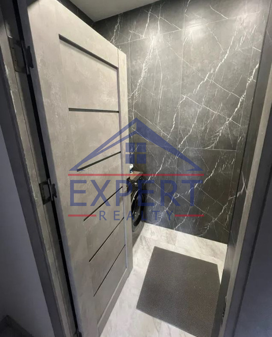ԿԵՆՏՐՈՆ ԵՂԻՇԵ ՉԱՐԵՆՑ  3 ՍԵՆՅԱԿ