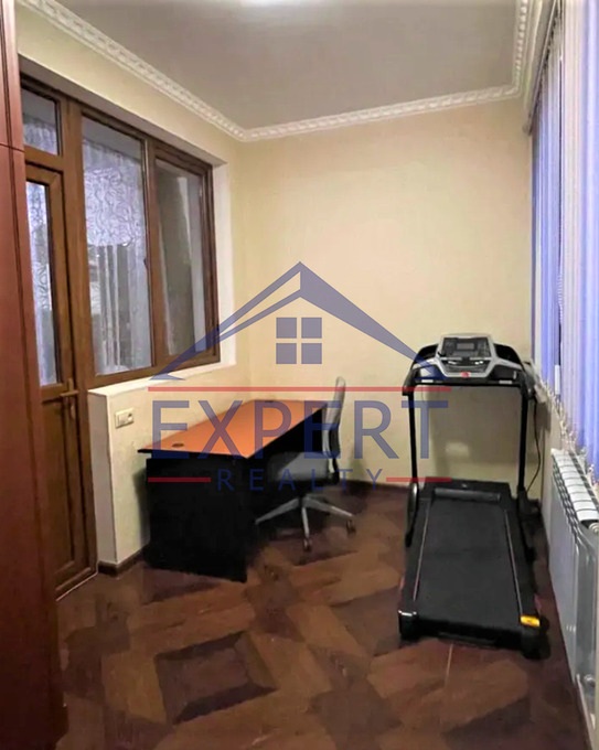 ԱՐԱԲԿԻՐ, ՎԻԿՏՈՐ ՀԱՄԲԱՐՁՈՒՄՅԱՆ, 3 ՍԵՆՅԱԿ