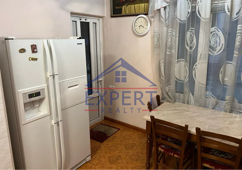 ԿԵՆՏՐՈՆ, ԻՍԱՀԱԿՅԱՆ ՓՈՂՈՑ, 4 ՍԵՆՅԱԿ